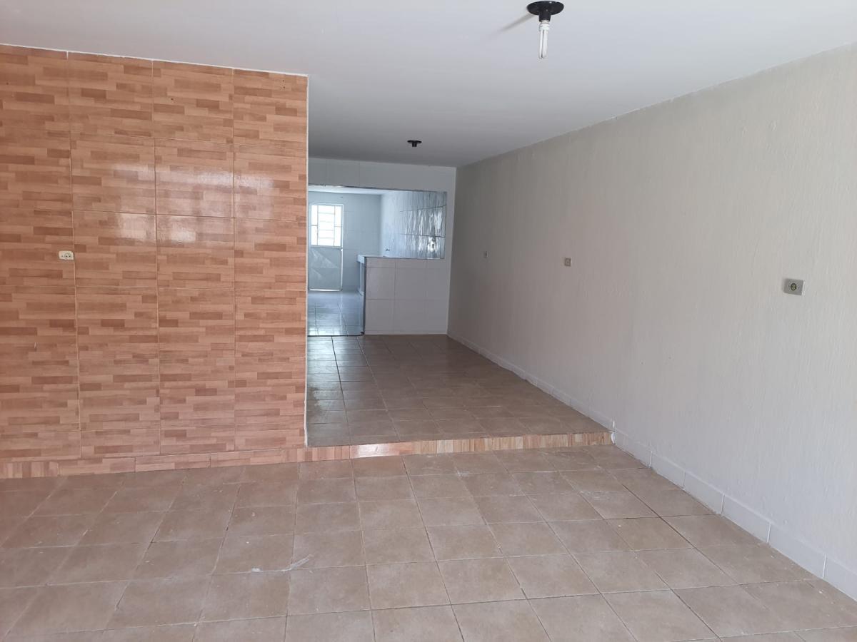 Casa à venda com 2 quartos, 100m² - Foto 3