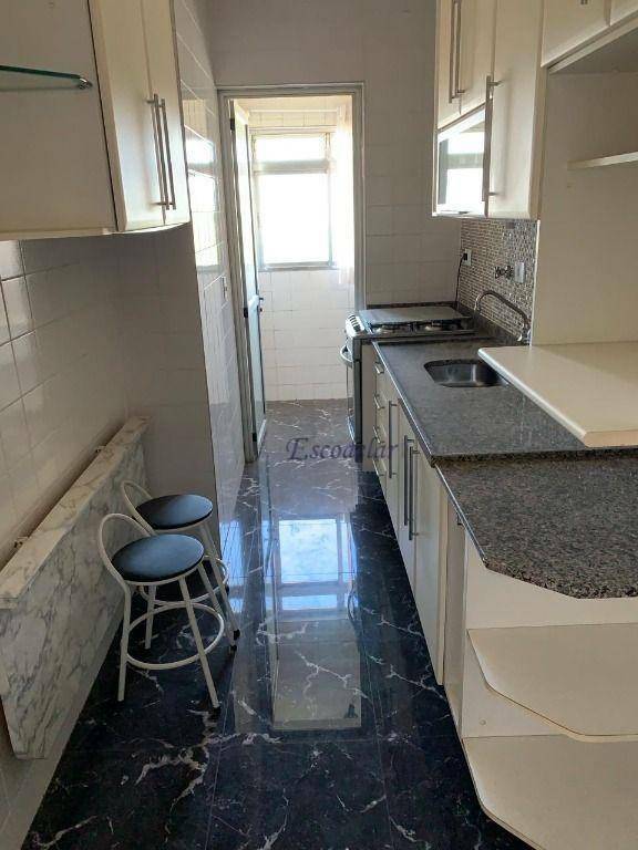 Apartamento à venda com 3 quartos, 70m² - Foto 18