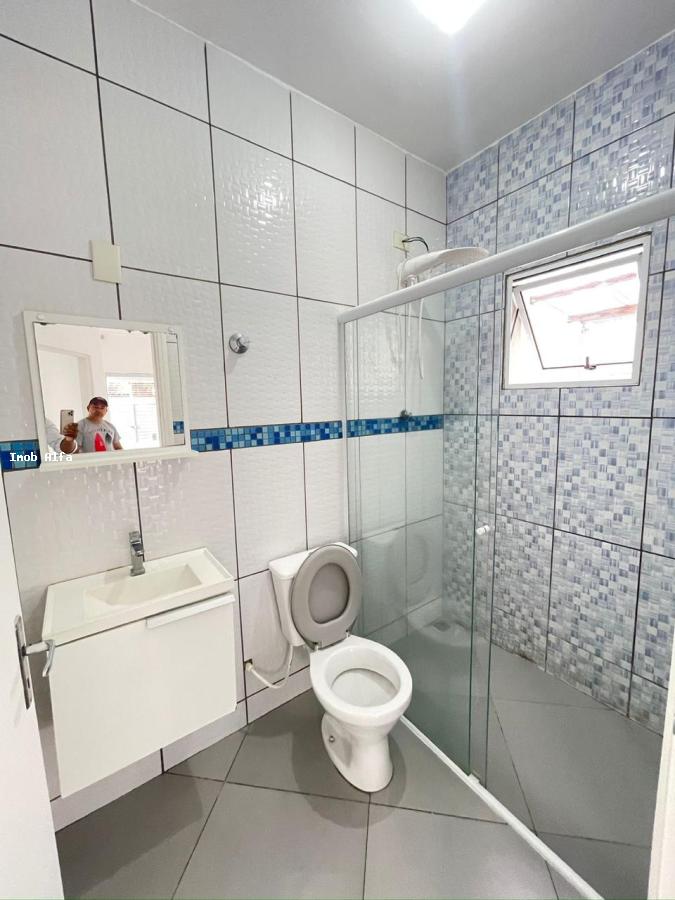 Casa à venda com 2 quartos, 50m² - Foto 9