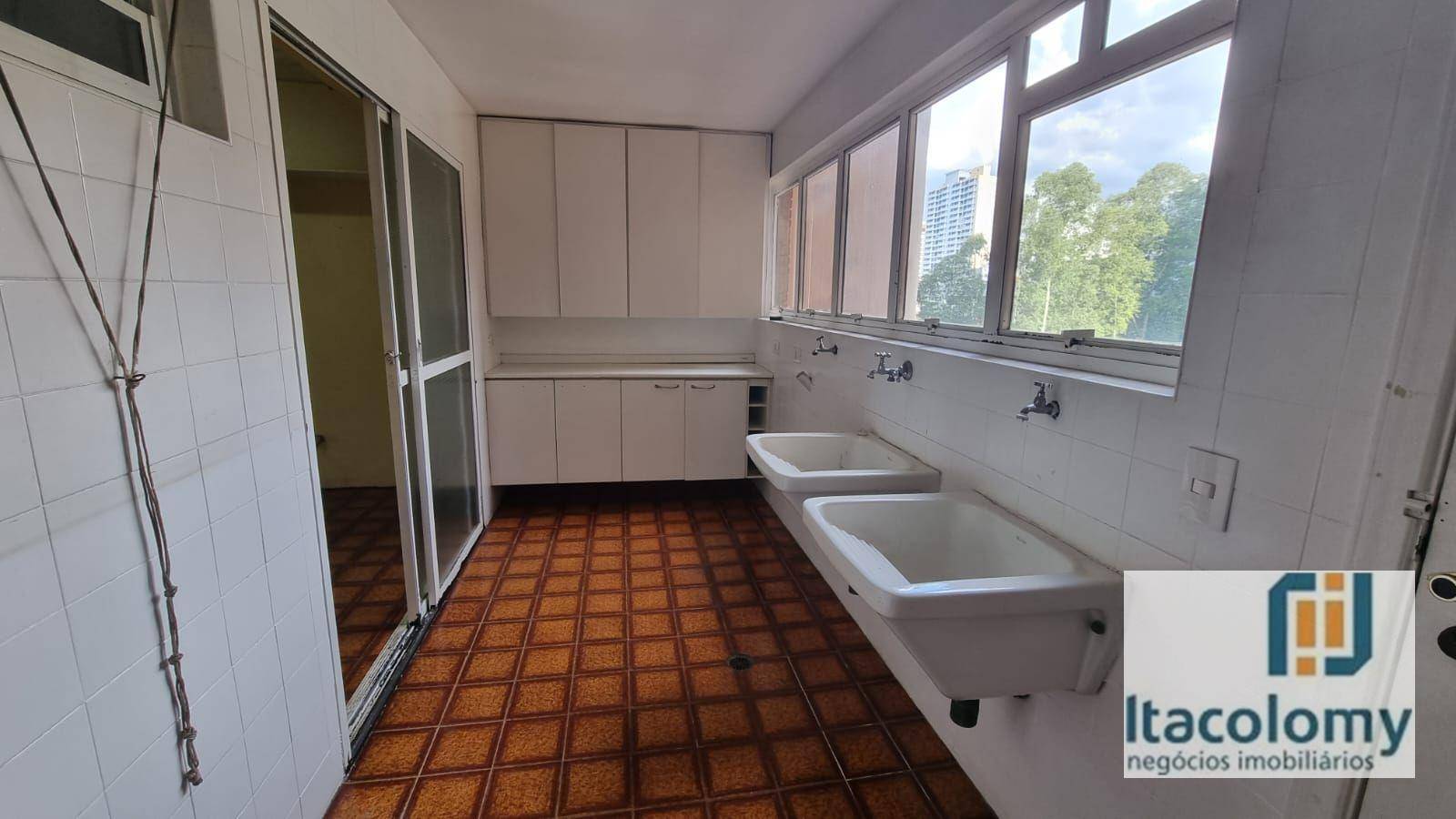 Apartamento à venda com 3 quartos, 170m² - Foto 13