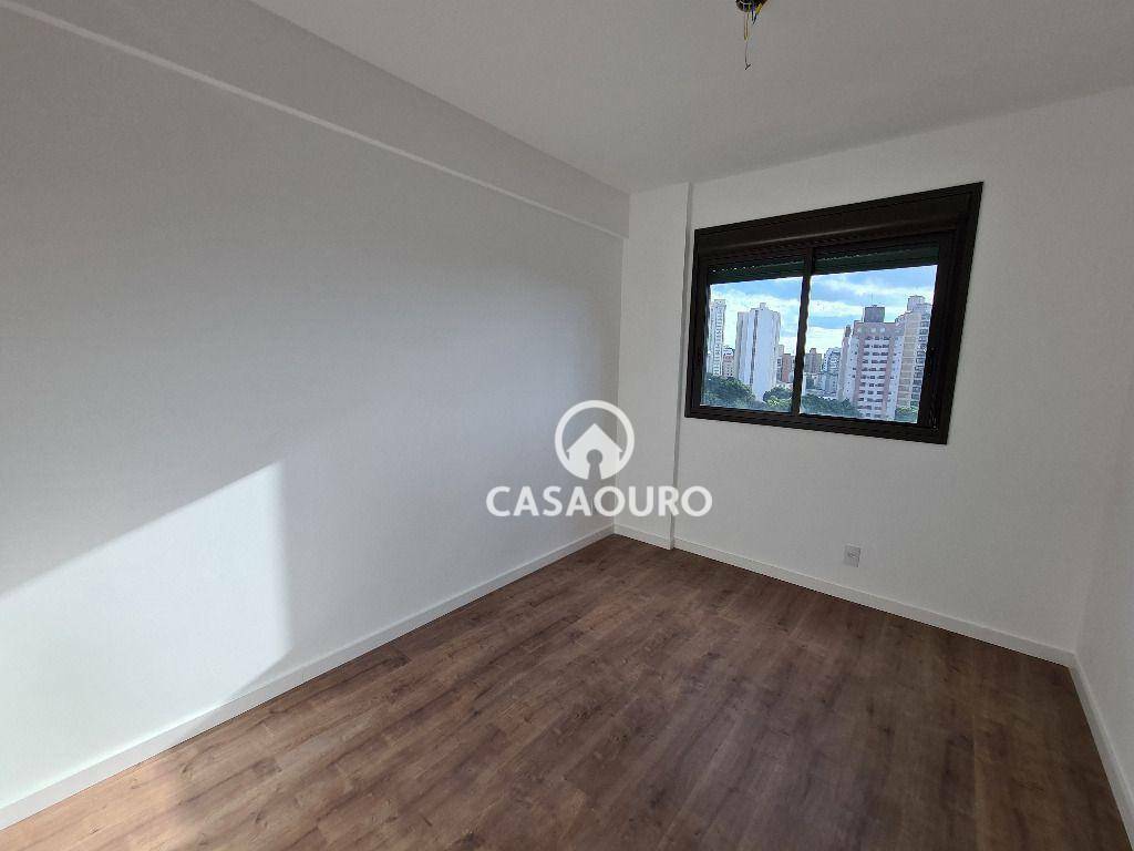 Apartamento à venda com 4 quartos, 133m² - Foto 18