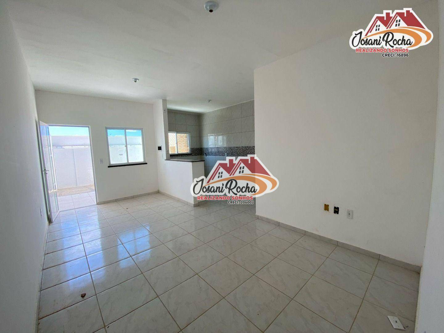 Casa à venda com 2 quartos, 81m² - Foto 4