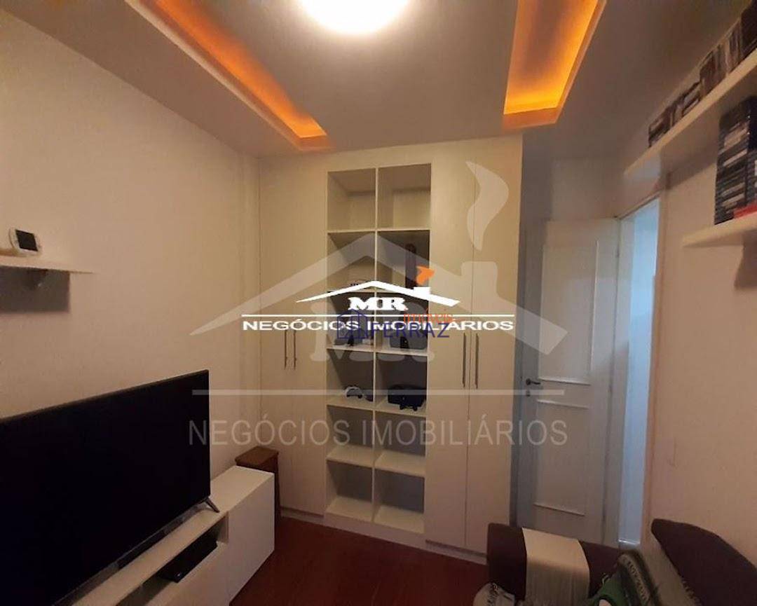 Apartamento à venda com 4 quartos, 180m² - Foto 27