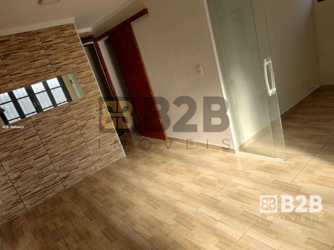 Casa à venda com 2 quartos, 81m² - Foto 7
