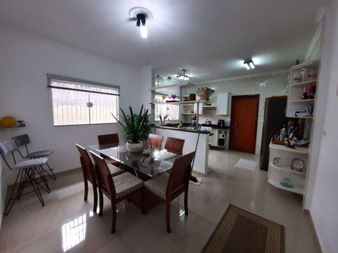 Casa à venda com 3 quartos, 229m² - Foto 26