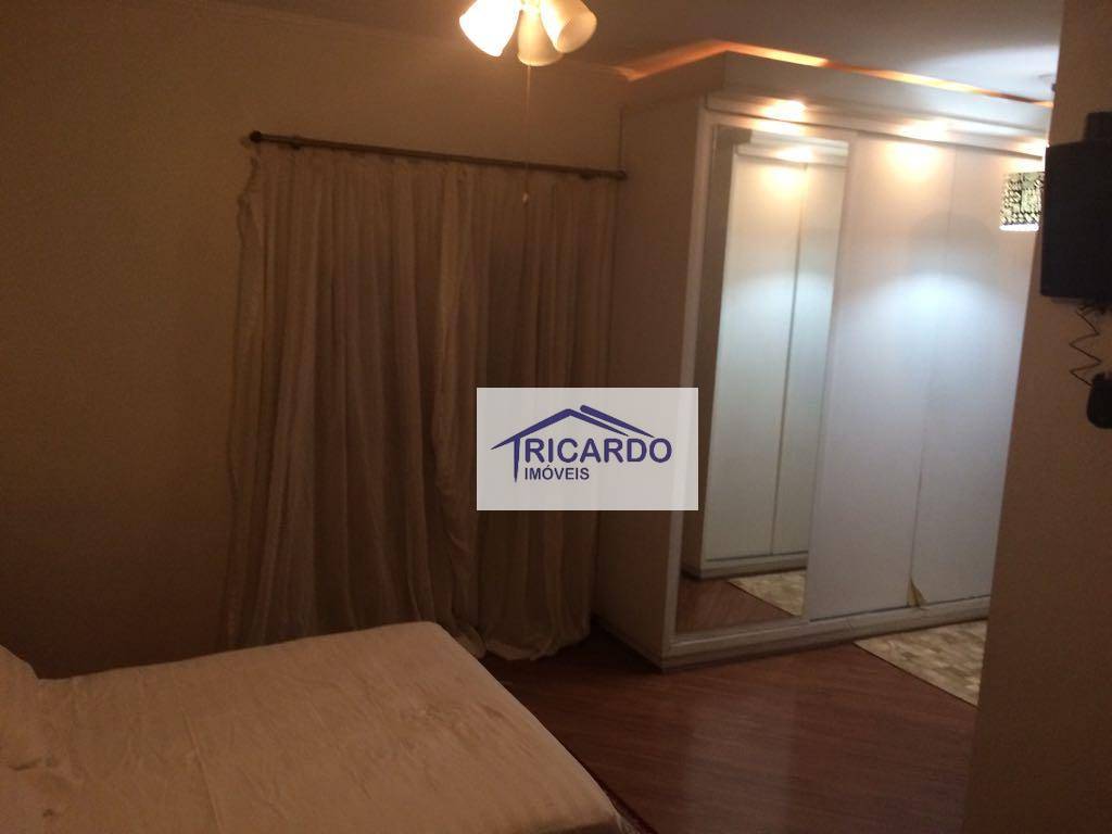 Sobrado à venda com 3 quartos, 200m² - Foto 13