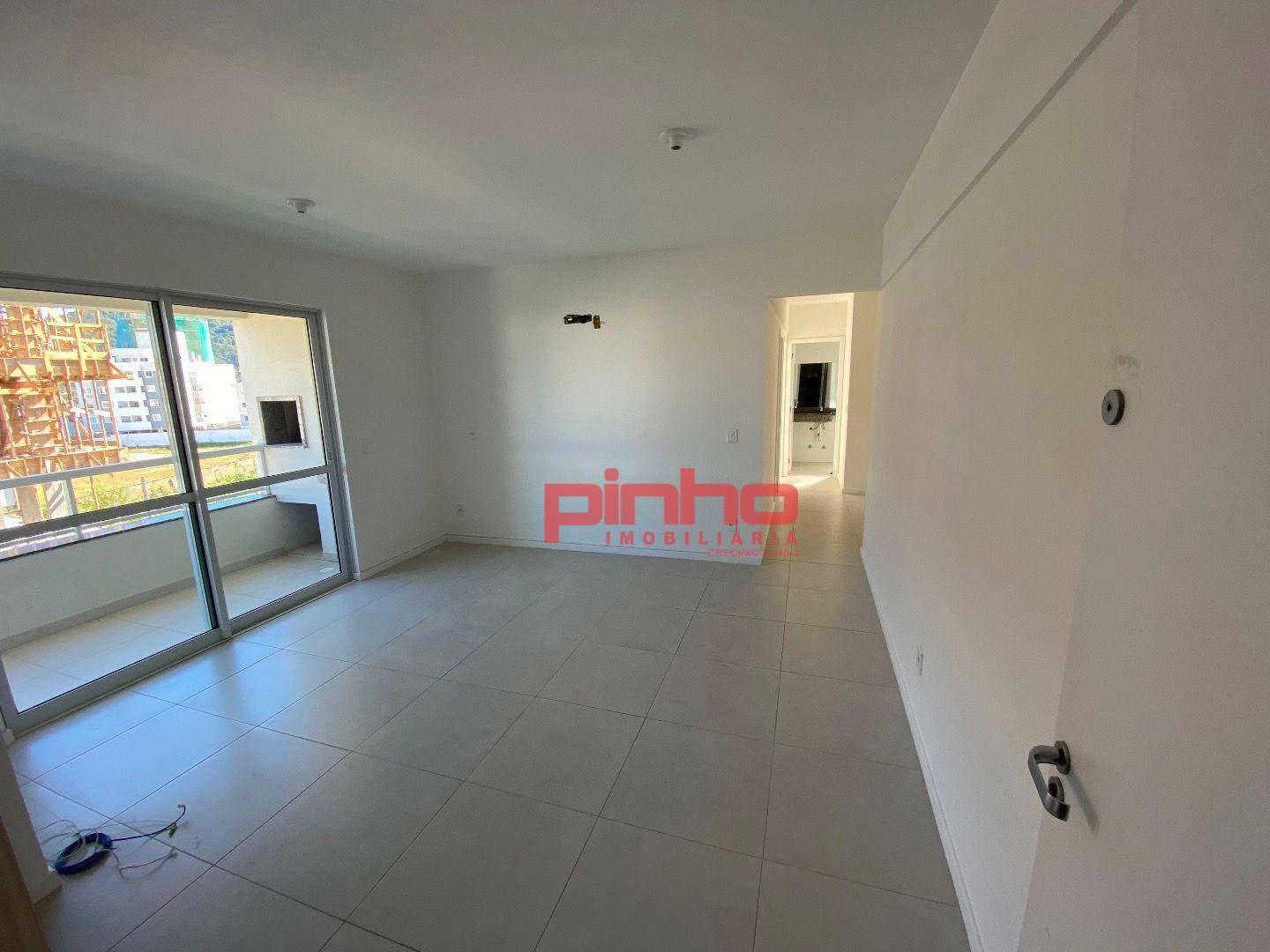 Apartamento à venda com 2 quartos, 68m² - Foto 20