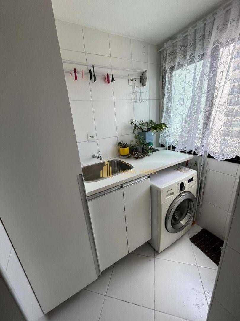 Apartamento à venda com 3 quartos, 75m² - Foto 8