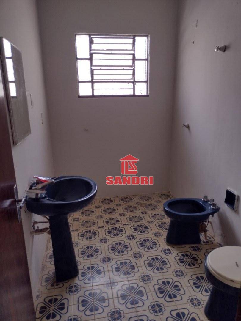 Casa para alugar com 3 quartos, 161m² - Foto 17