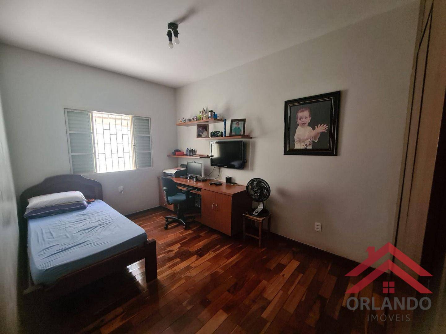 Casa à venda com 3 quartos, 210m² - Foto 14