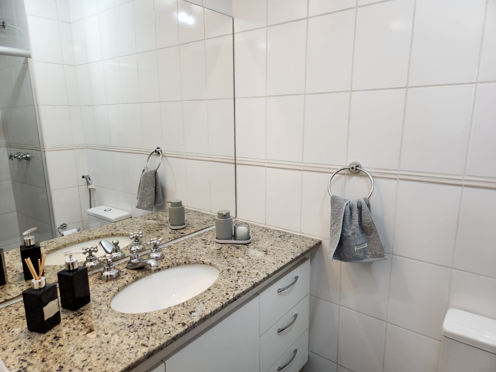 Apartamento à venda com 3 quartos, 80m² - Foto 3