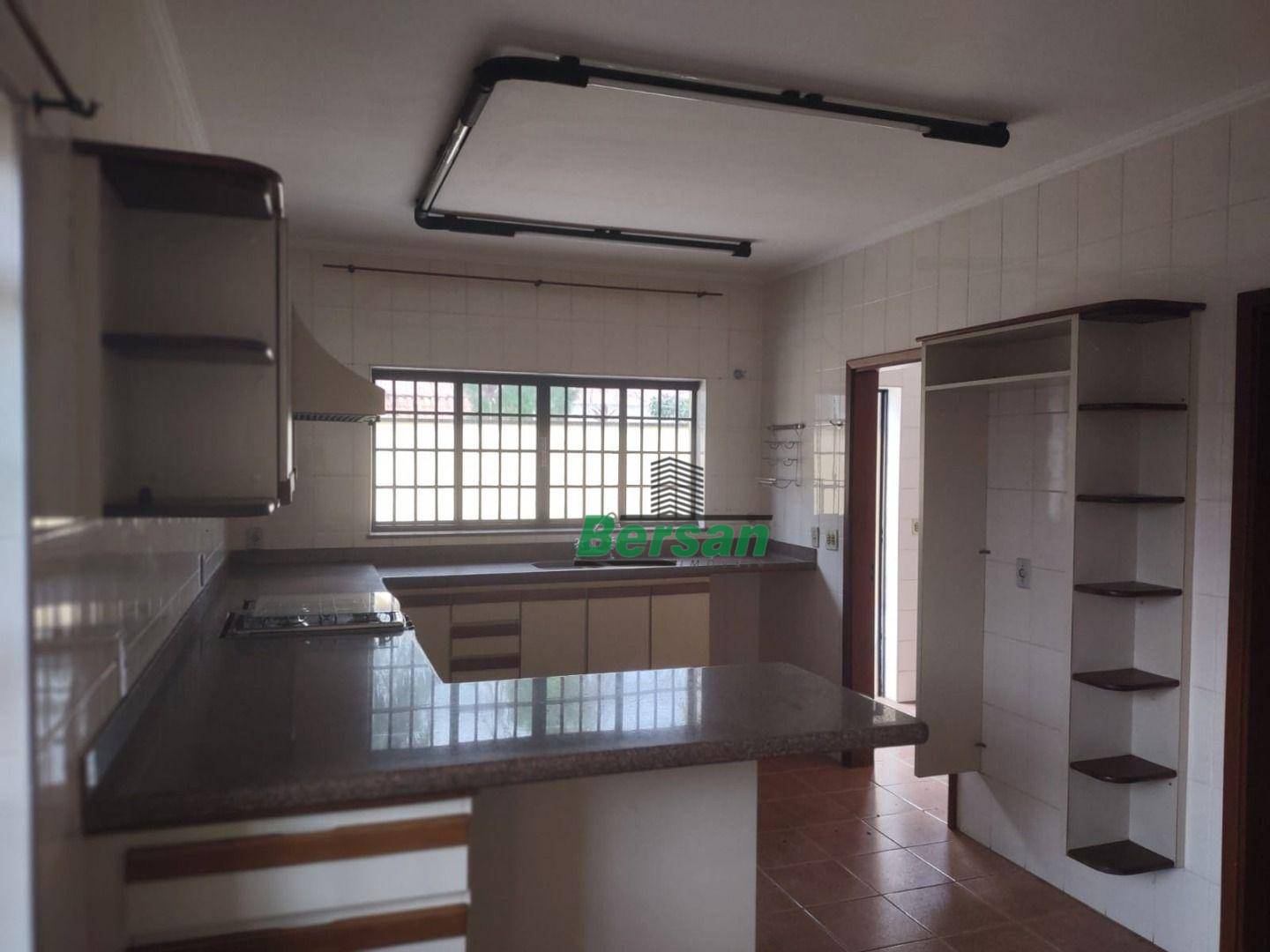 Casa de Condomínio à venda e aluguel com 3 quartos, 286m² - Foto 26