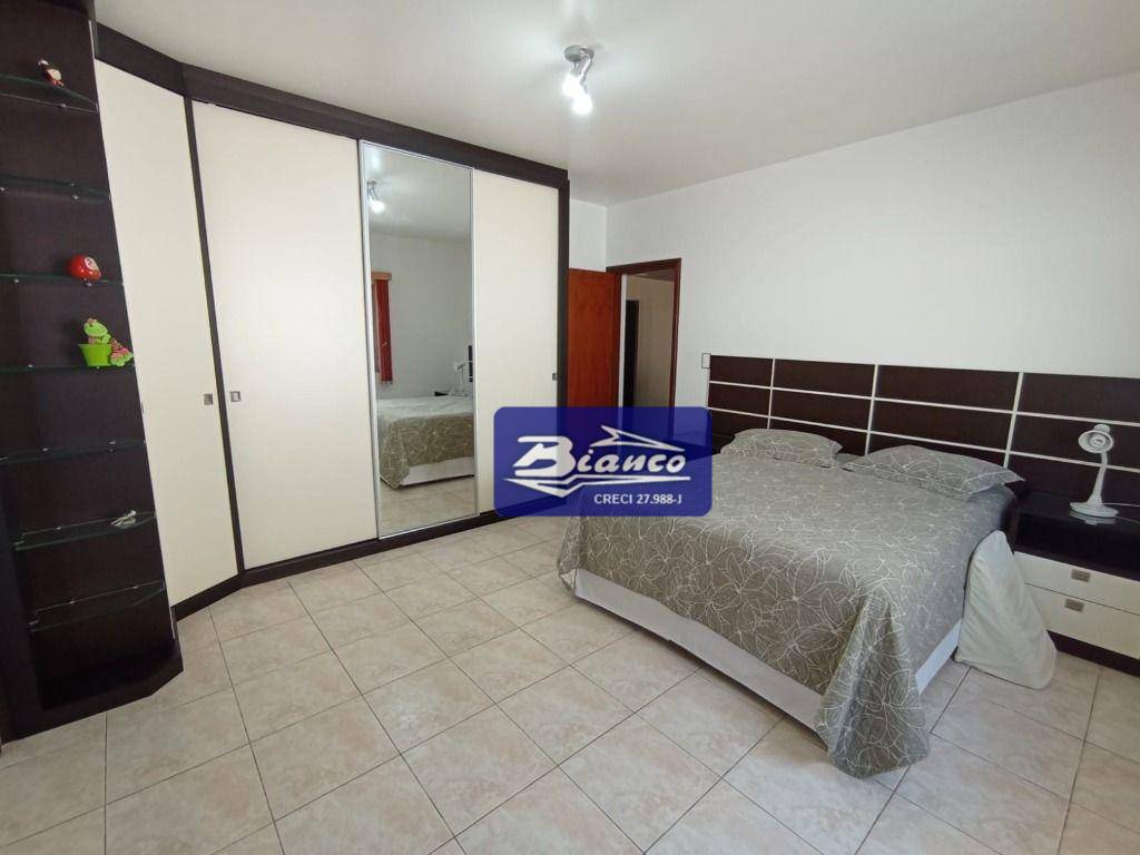 Casa à venda com 3 quartos, 261m² - Foto 33