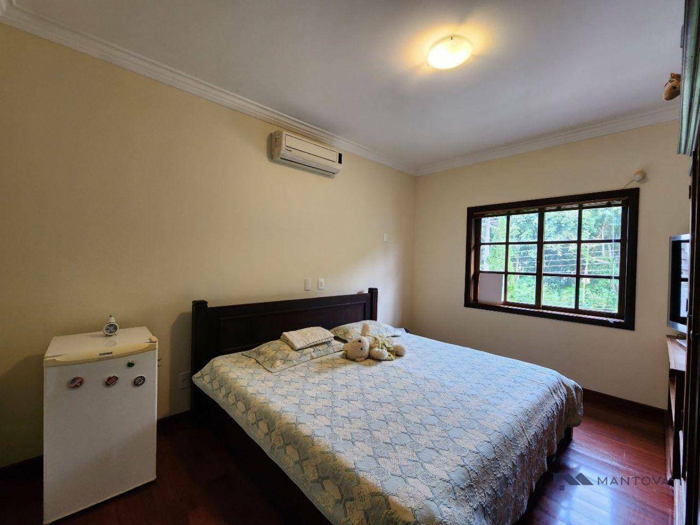 Casa à venda com 5 quartos, 640M2 - Foto 8