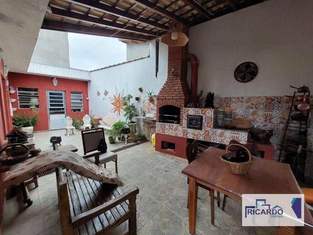 Casa à venda com 3 quartos, 150m² - Foto 26