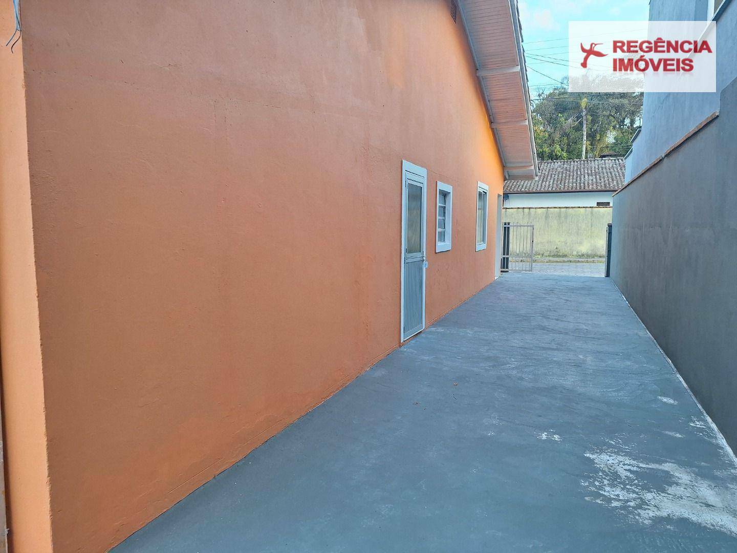 Casa à venda com 3 quartos, 100m² - Foto 45