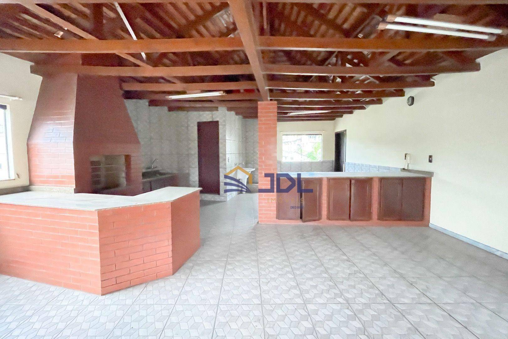 Casa à venda com 4 quartos, 1000m² - Foto 14