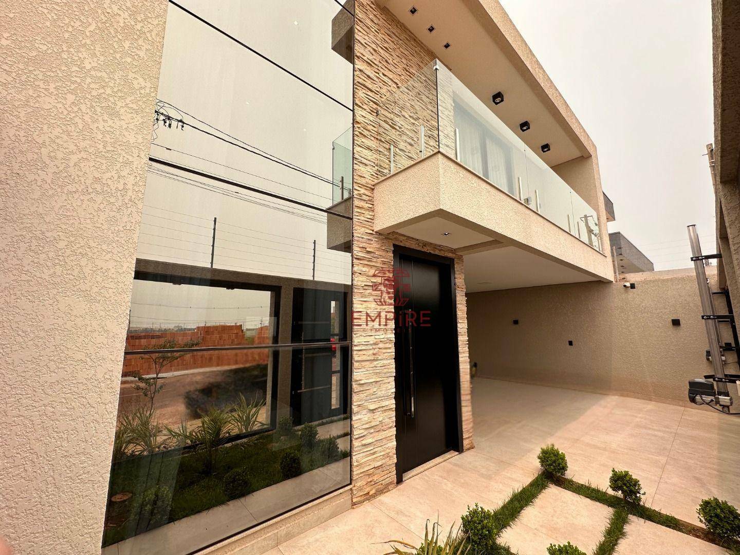 Sobrado à venda com 3 quartos, 214m² - Foto 1