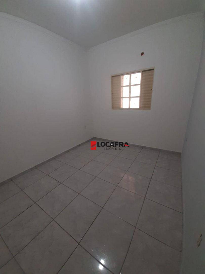 Casa à venda com 3 quartos, 100m² - Foto 15