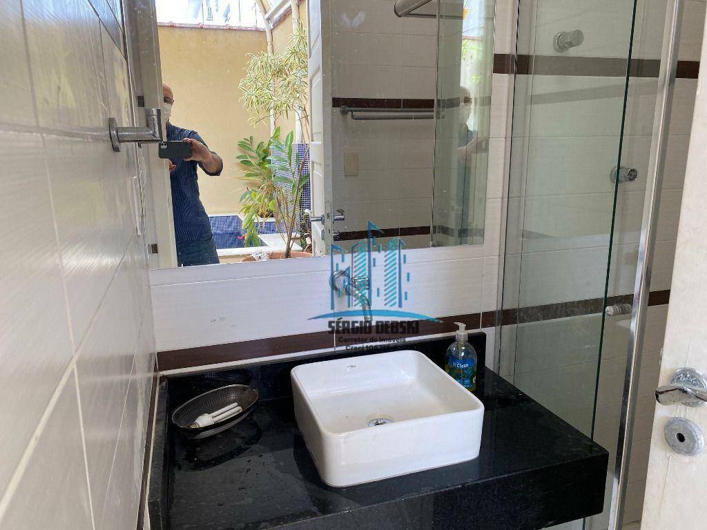 Casa à venda com 3 quartos, 250m² - Foto 7