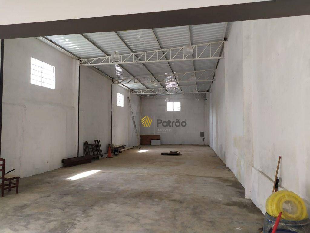 Depósito-Galpão-Armazém à venda e aluguel, 585m² - Foto 9