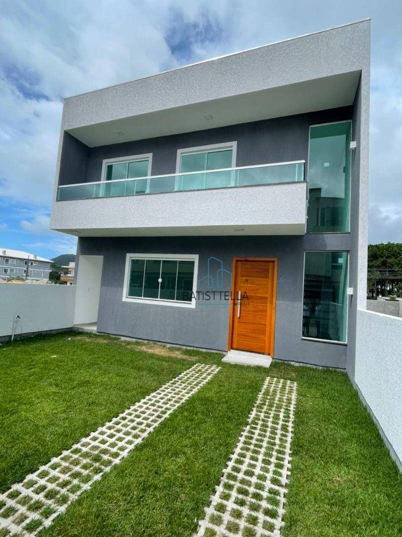 Casa à venda com 3 quartos, 142m² - Foto 1