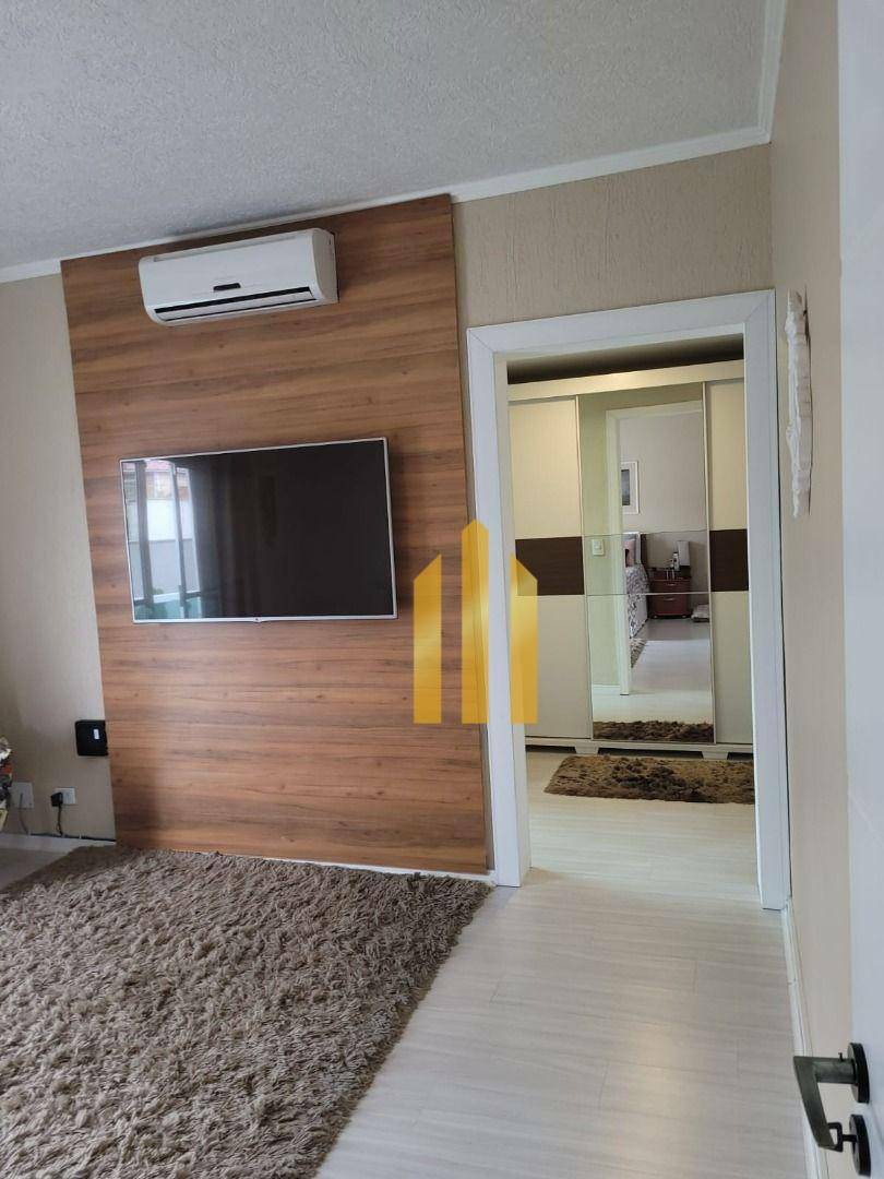 Sobrado à venda com 3 quartos, 205m² - Foto 23