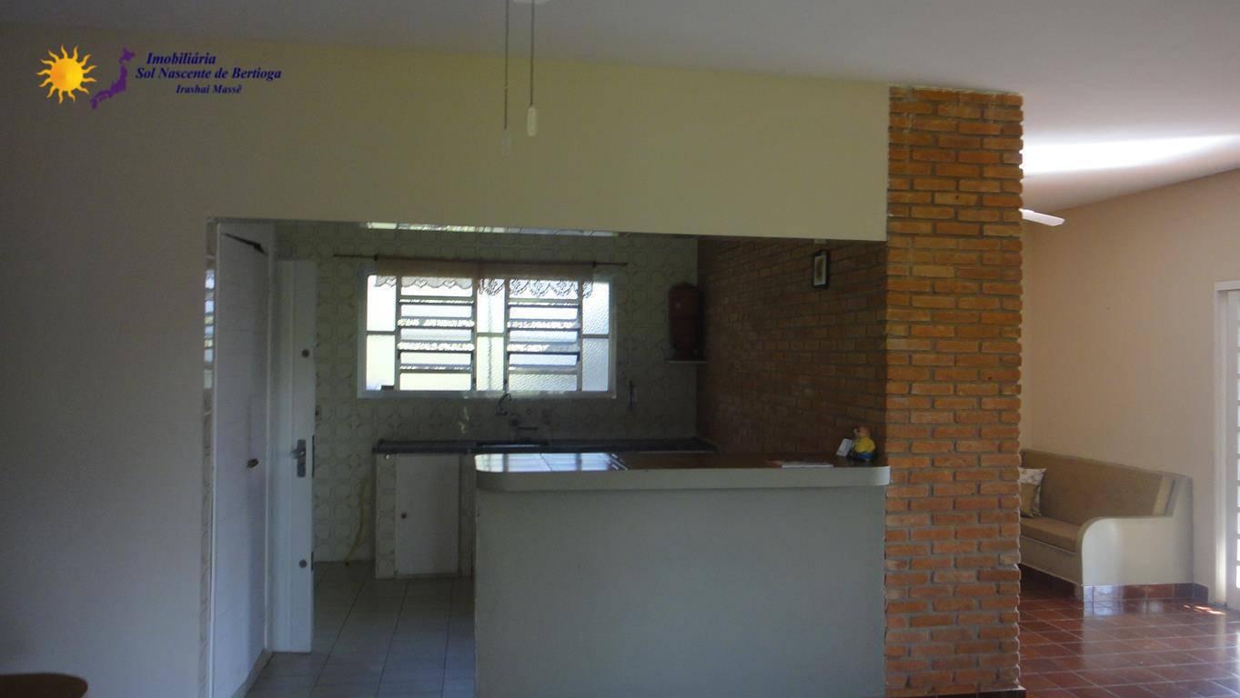 Casa à venda com 4 quartos, 270m² - Foto 13