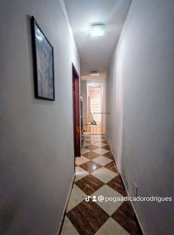 Sobrado à venda com 2 quartos, 240m² - Foto 5