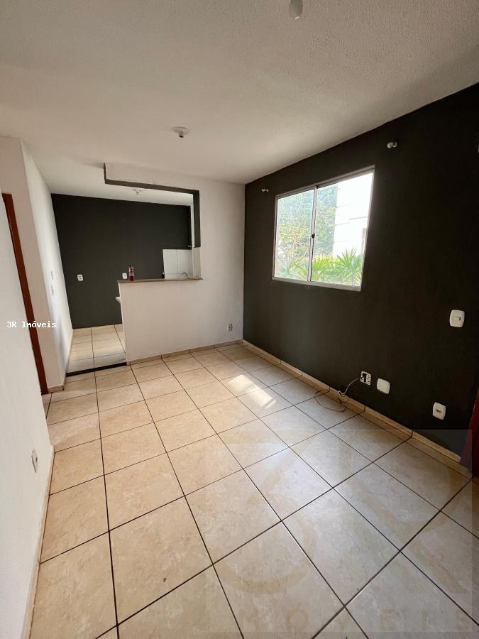 Apartamento à venda com 2 quartos, 42m² - Foto 3