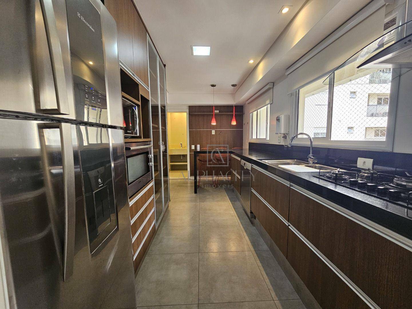 Apartamento à venda e aluguel com 3 quartos, 212m² - Foto 8