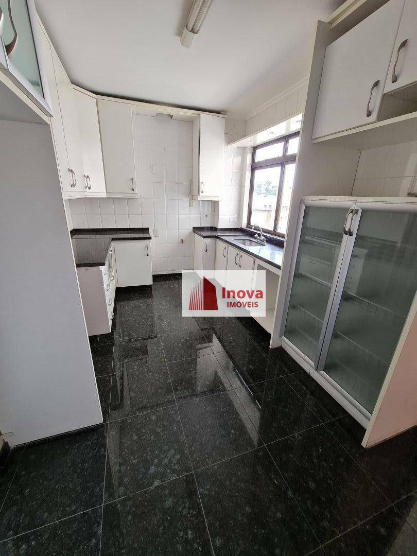 Apartamento à venda com 3 quartos, 140m² - Foto 21