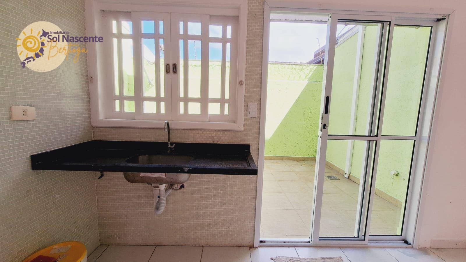 Casa para alugar com 2 quartos, 70m² - Foto 11