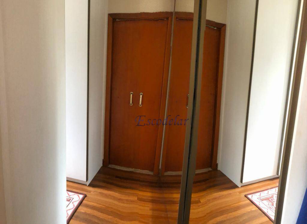 Casa de Condomínio à venda com 3 quartos, 225m² - Foto 30