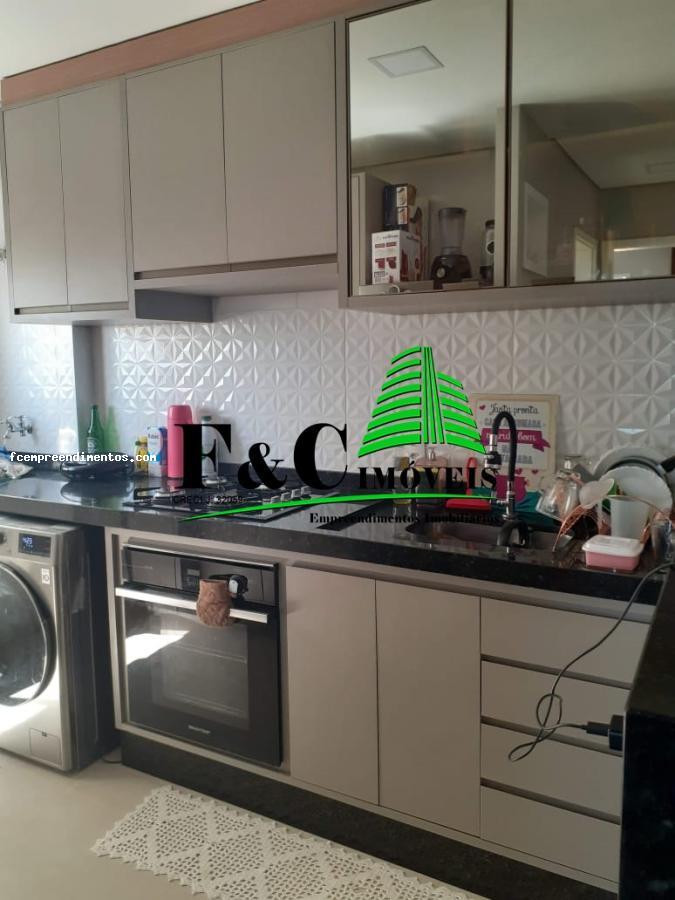 Apartamento à venda com 2 quartos, 47m² - Foto 1