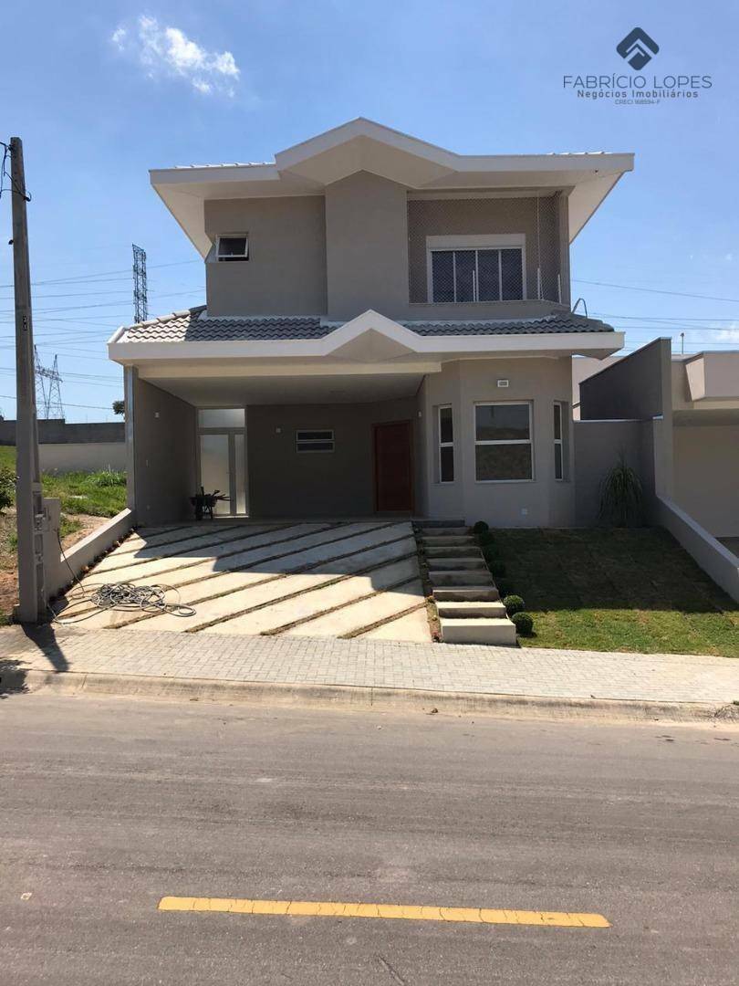 Casa à venda com 3 quartos, 244m² - Foto 2