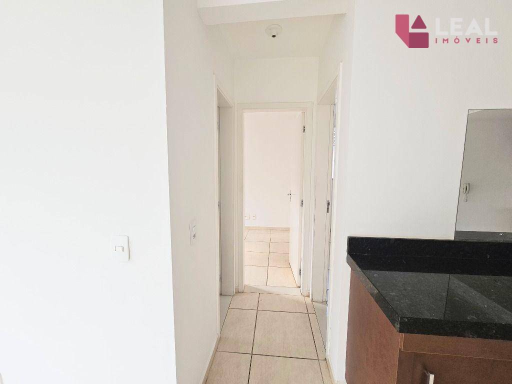 Apartamento para alugar com 2 quartos, 50m² - Foto 6