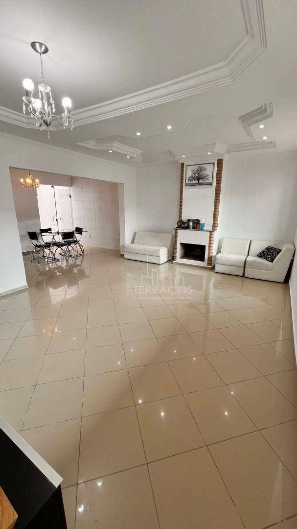 Casa à venda e aluguel com 3 quartos, 320m² - Foto 29