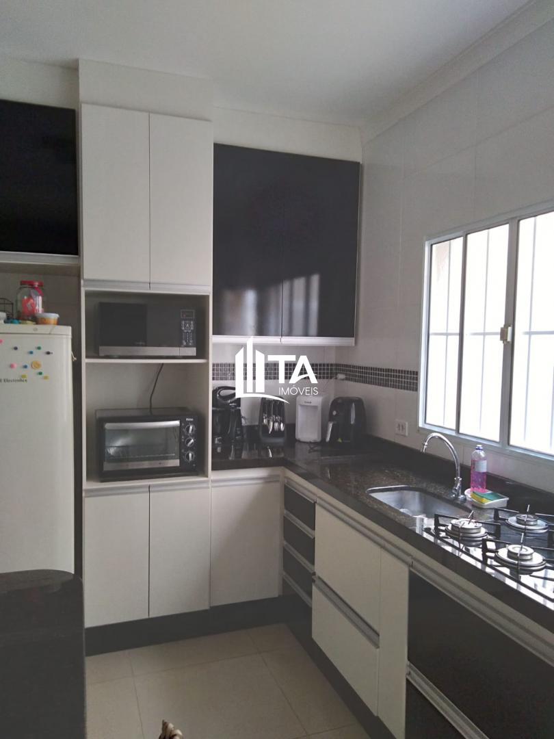 Casa à venda com 2 quartos, 69m² - Foto 2