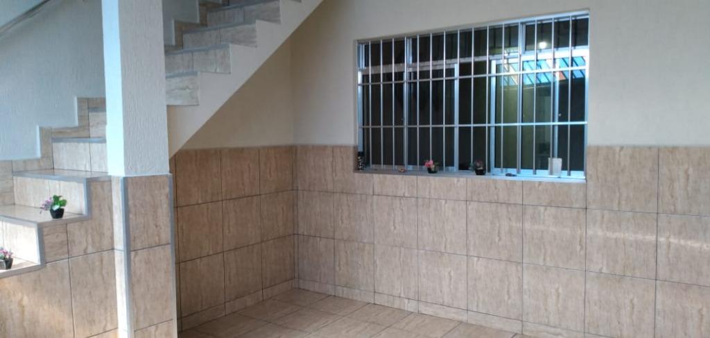 Sobrado à venda com 2 quartos, 217m² - Foto 2