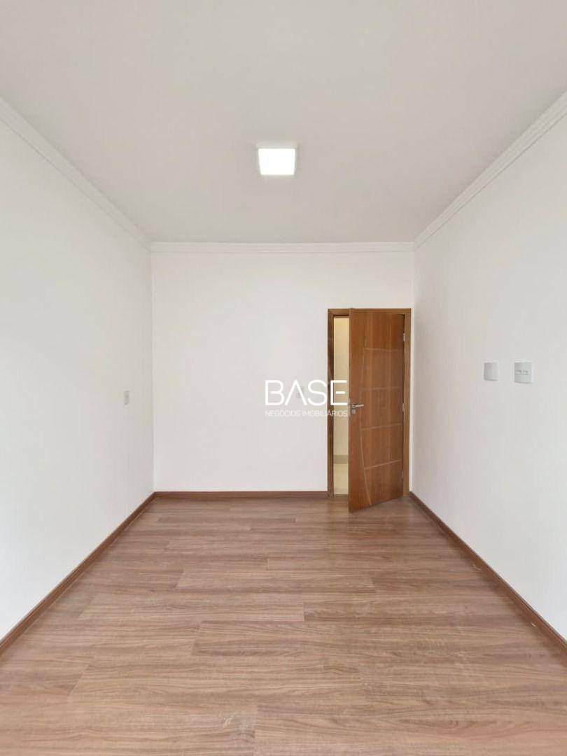 Casa, 3 quartos, 130 m² - Foto 2