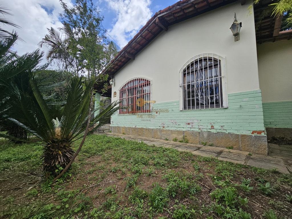 Casa à venda com 2 quartos, 100m² - Foto 1