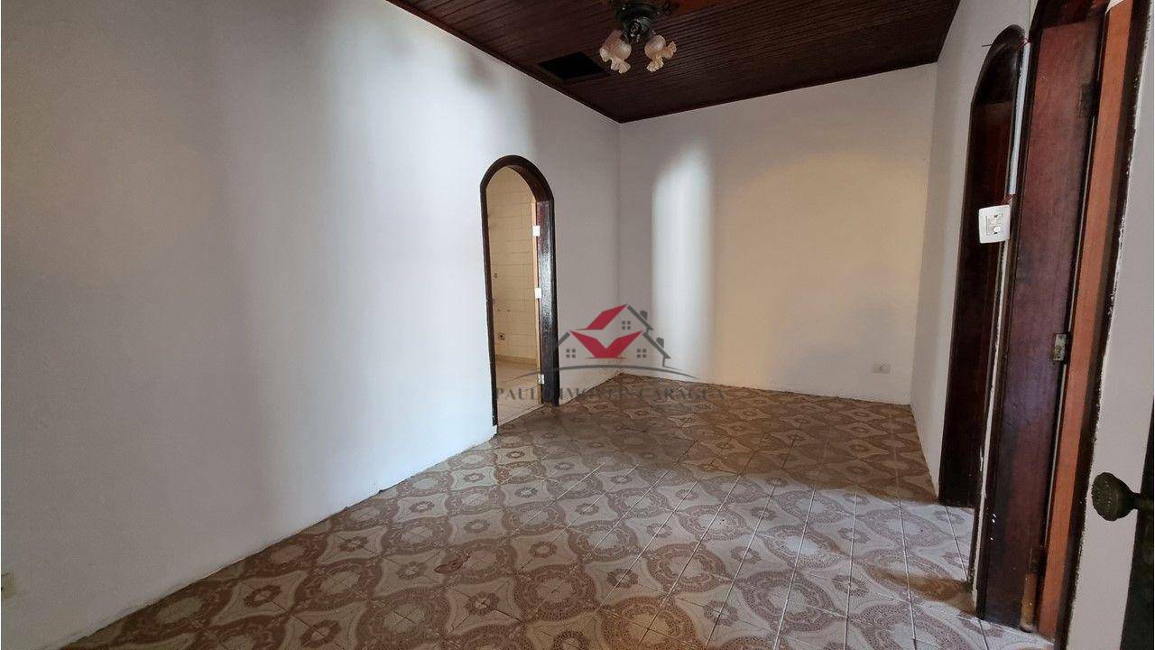 Casa à venda com 5 quartos, 131m² - Foto 7