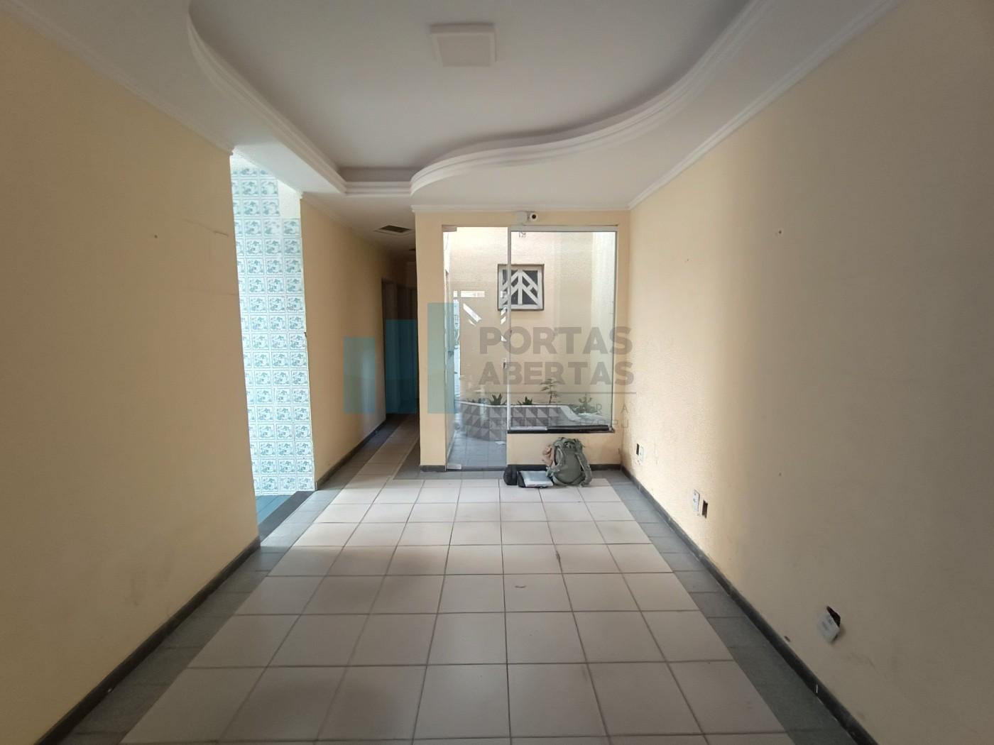 Casa para alugar com 6 quartos, 247m² - Foto 19