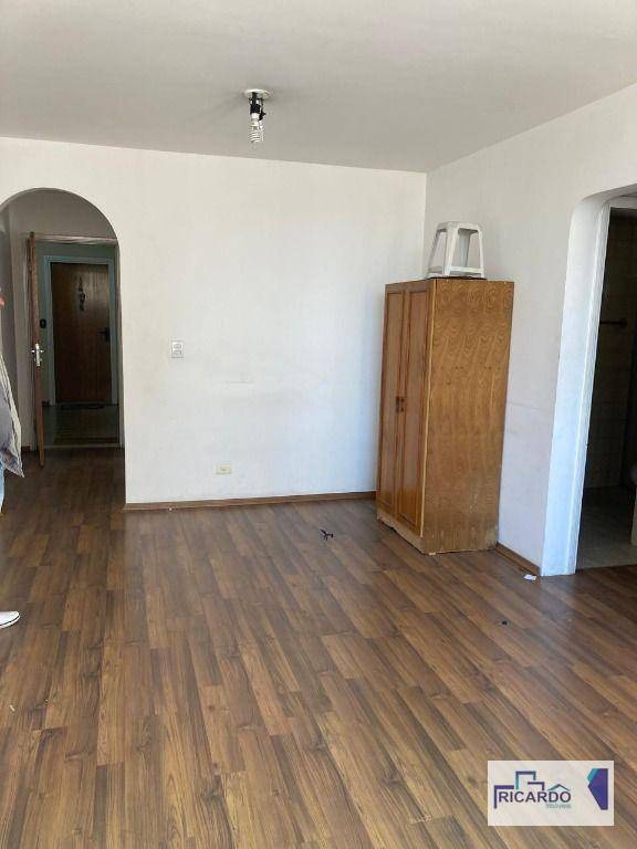 Apartamento para alugar com 3 quartos, 90m² - Foto 2