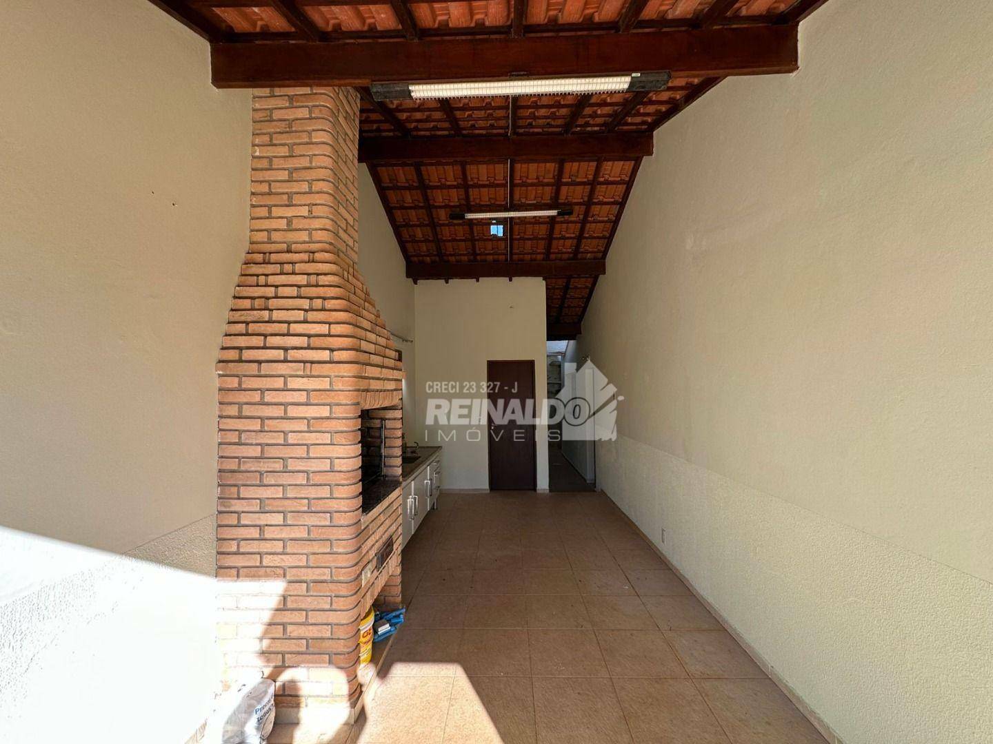 Casa de Condomínio para alugar com 3 quartos, 250m² - Foto 15