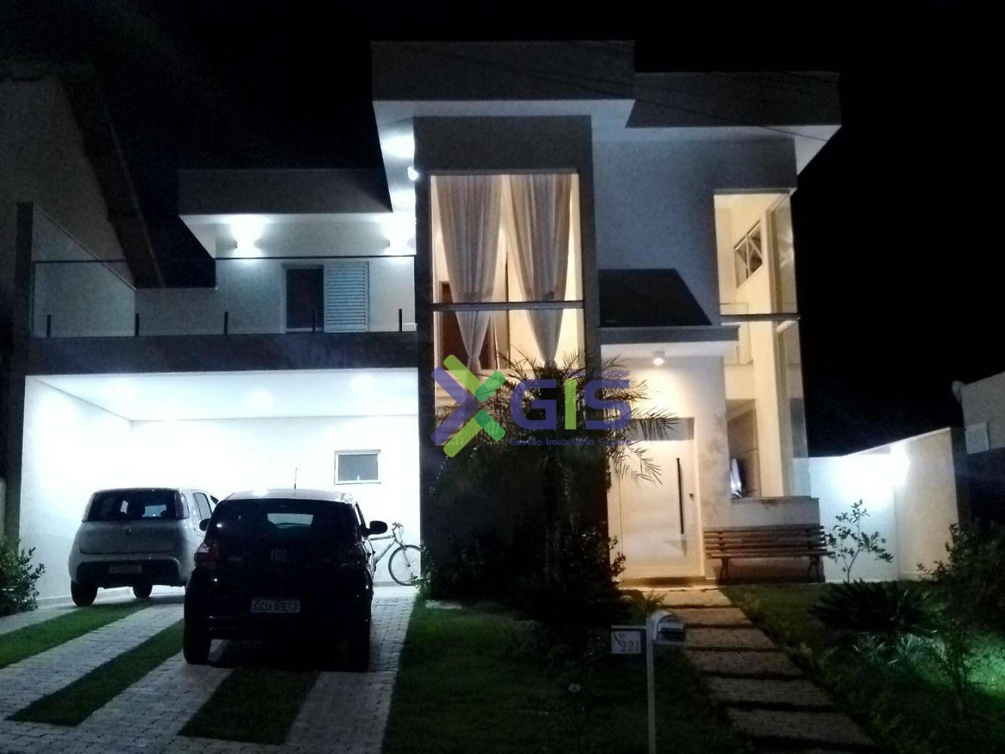 Casa de Condomínio à venda com 3 quartos, 210m² - Foto 1