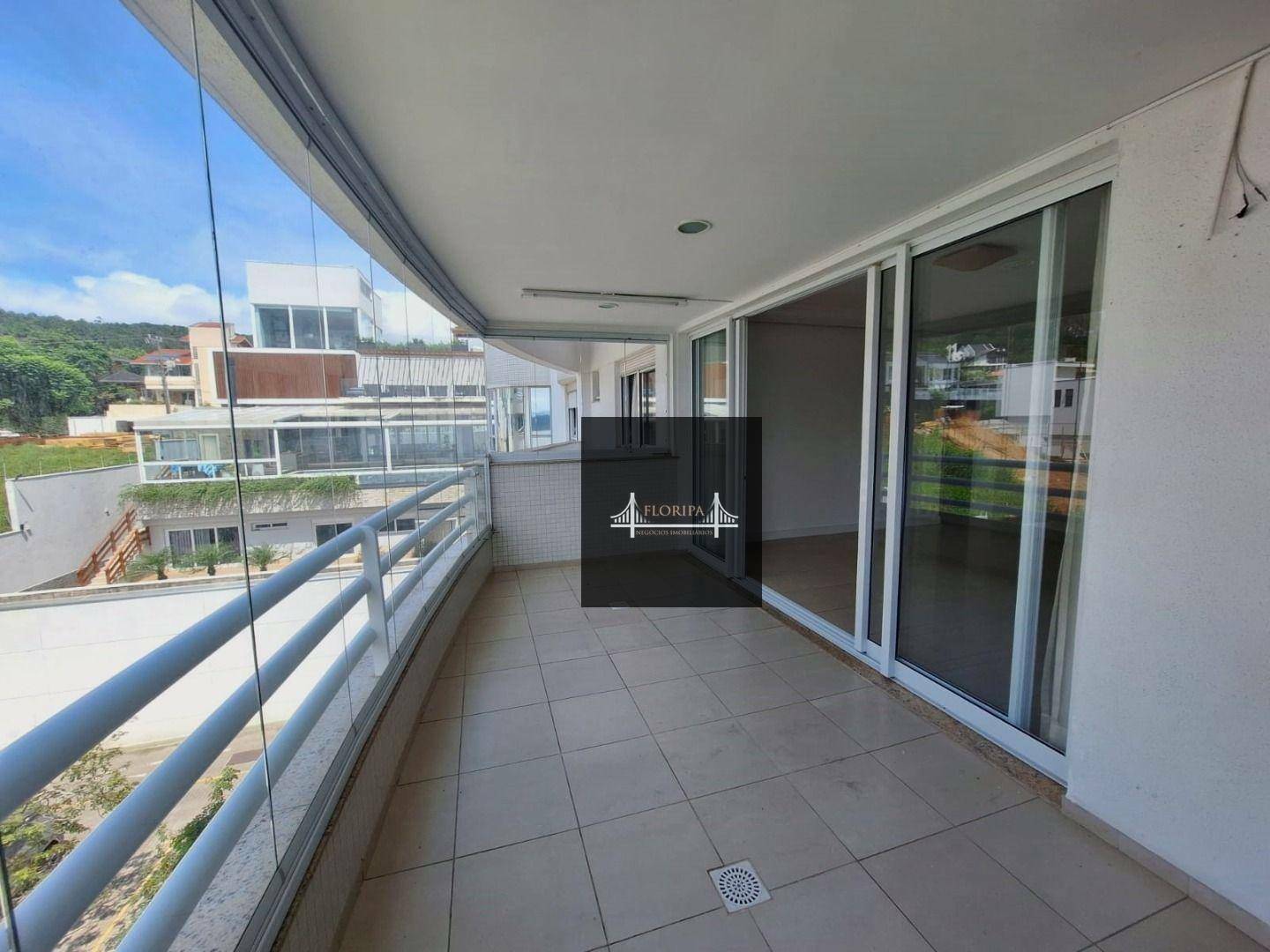 Apartamento à venda com 3 quartos, 156m² - Foto 2