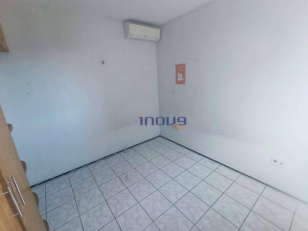Apartamento para alugar com 3 quartos, 116m² - Foto 11