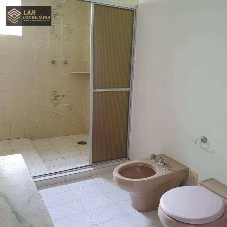 Casa à venda com 4 quartos, 200m² - Foto 14